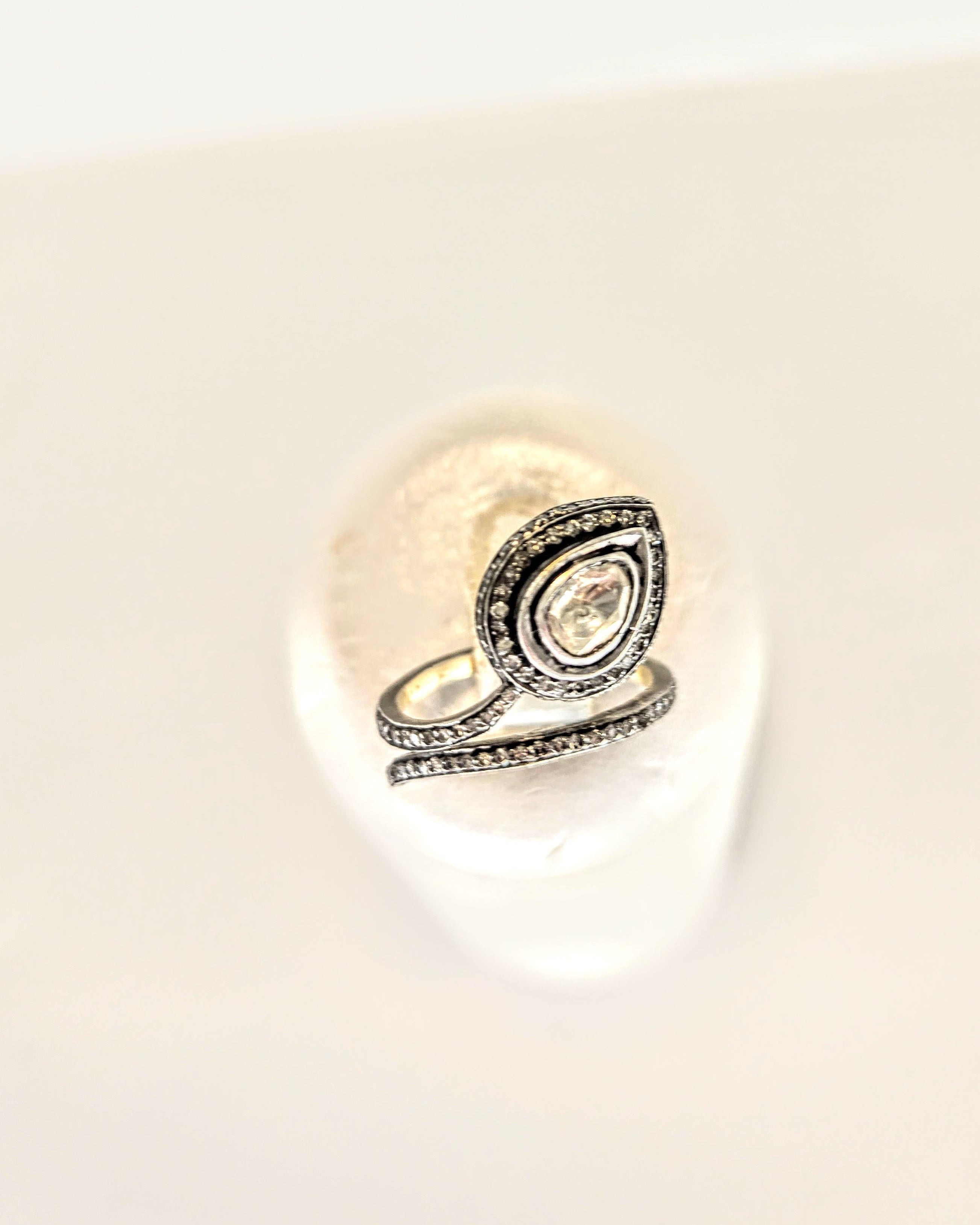 Bague indienne argent et or diamants 8x8 et taille rose poire mise à jour rosace