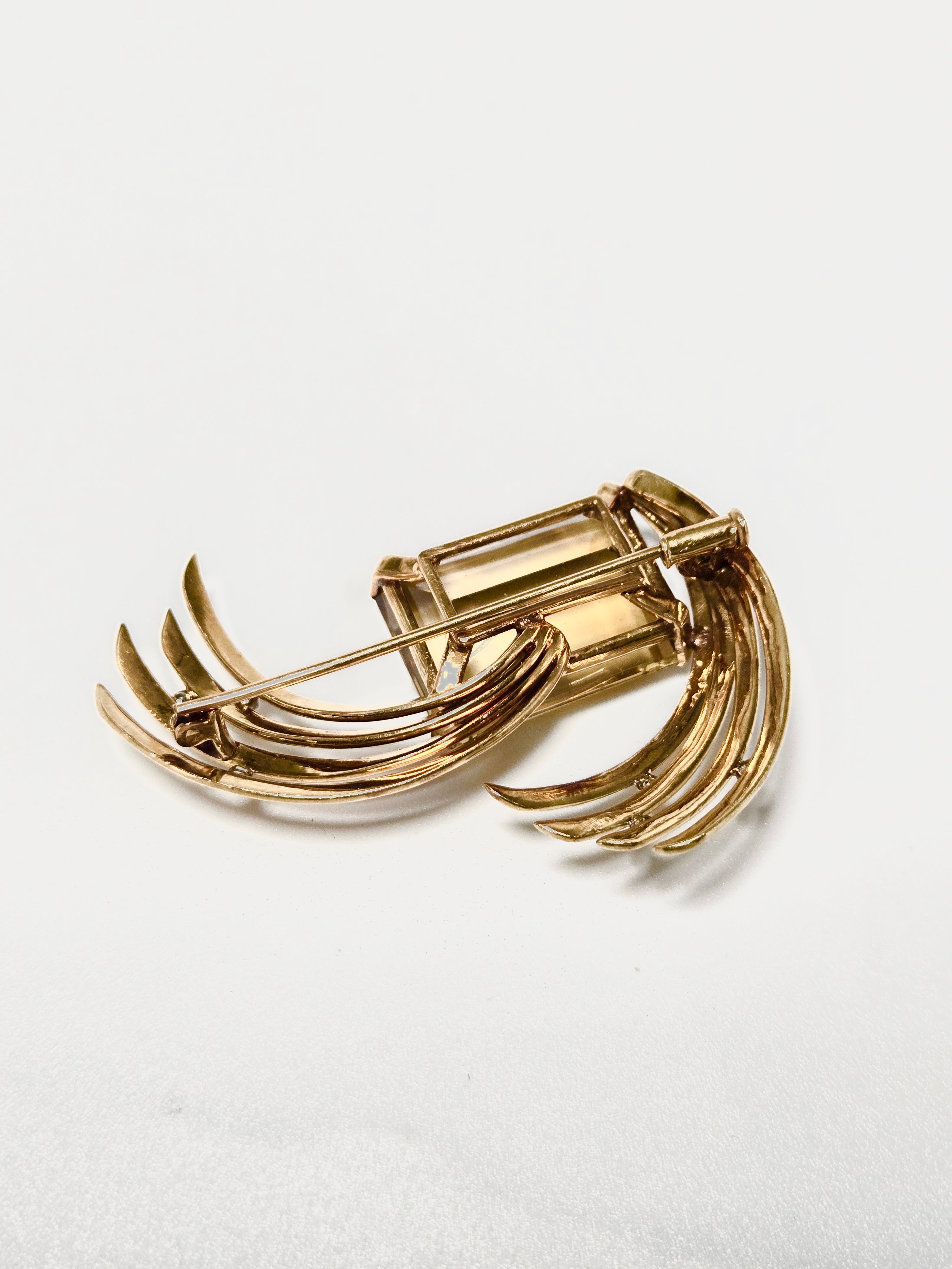 Broche vintage en or jaune 750 millièmes et quartz fumé – 1950