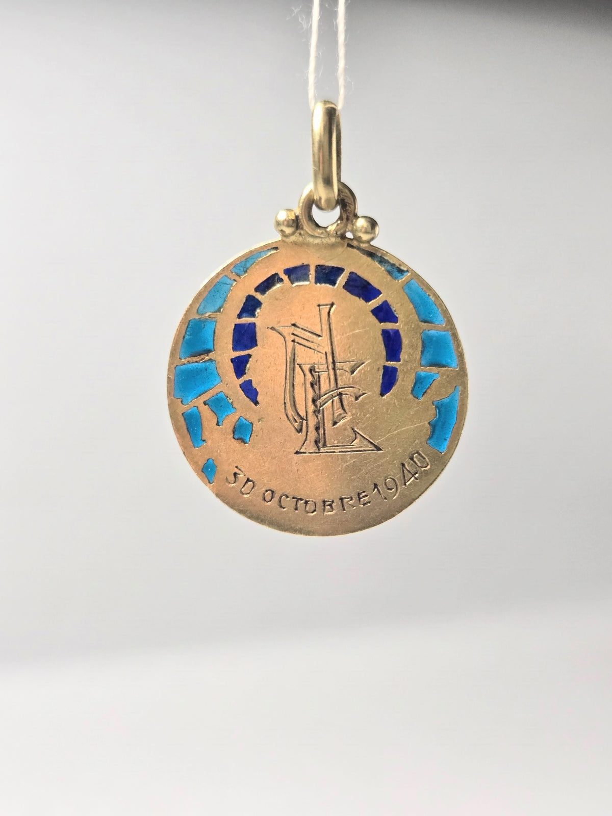 Médaille plique-à-jour Becker Art nouveau bleu