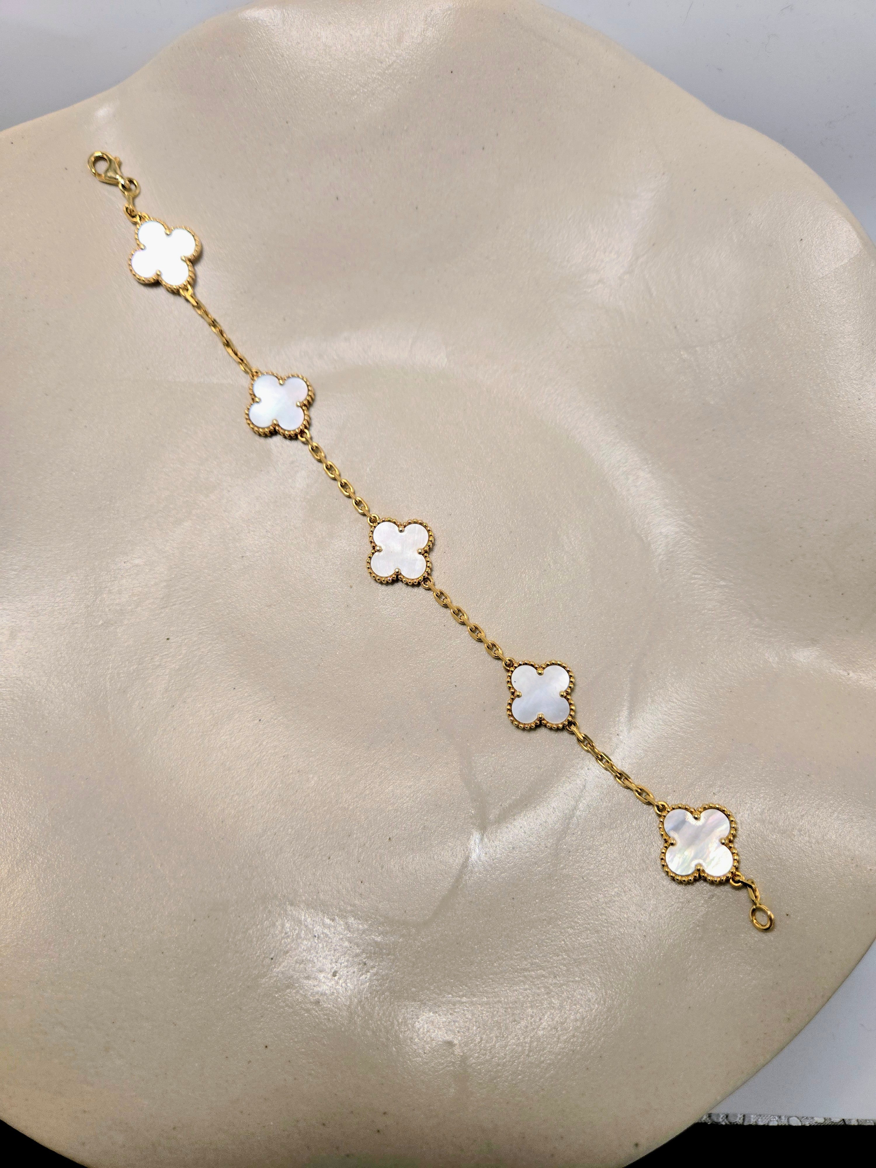 Bracelet Alhambra Van Cleef & Arpels or jaune 18k nacre avec certificat