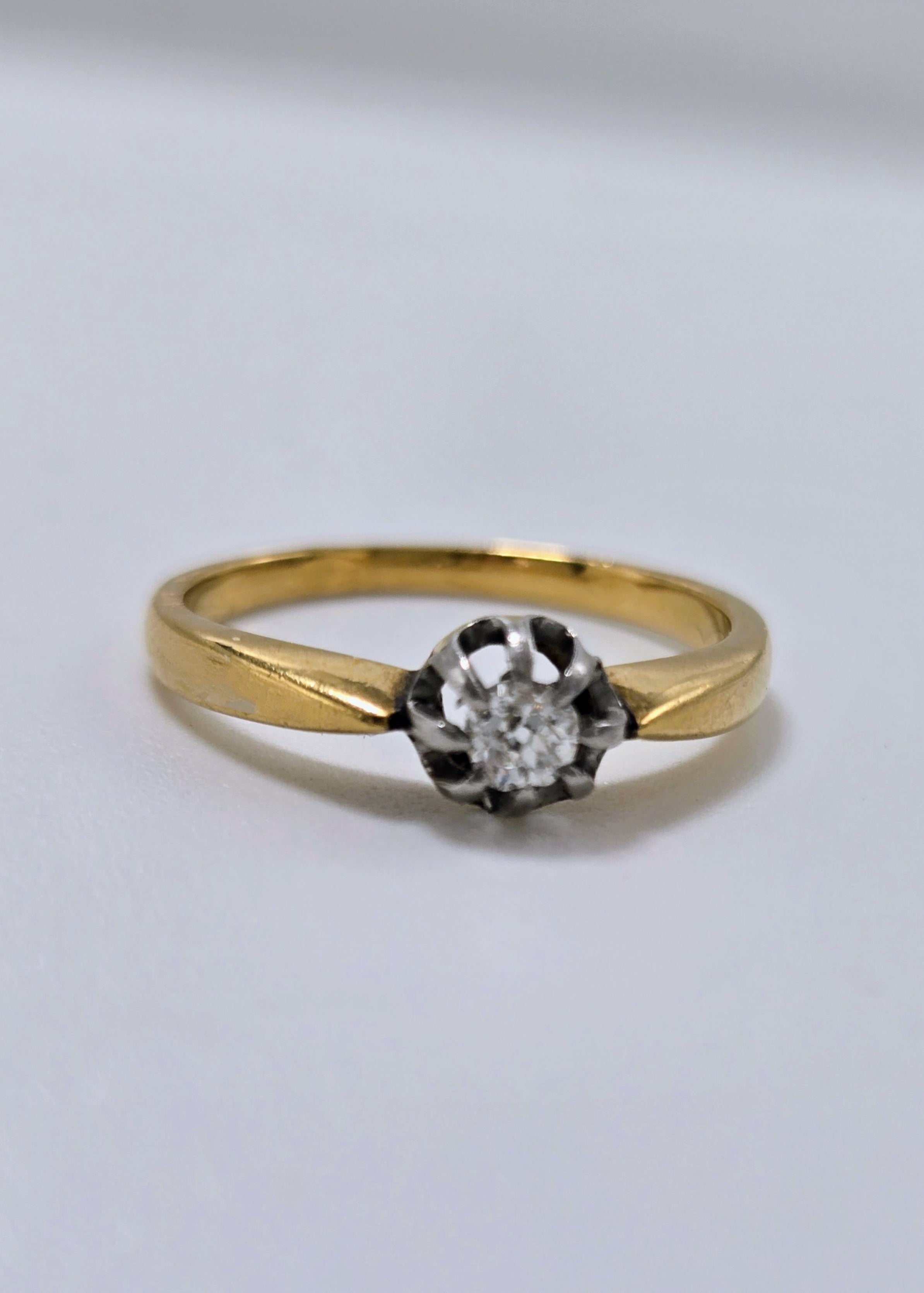 Bague en or 18k et or blanc diamant taille ancienne – bague ancienne élégante