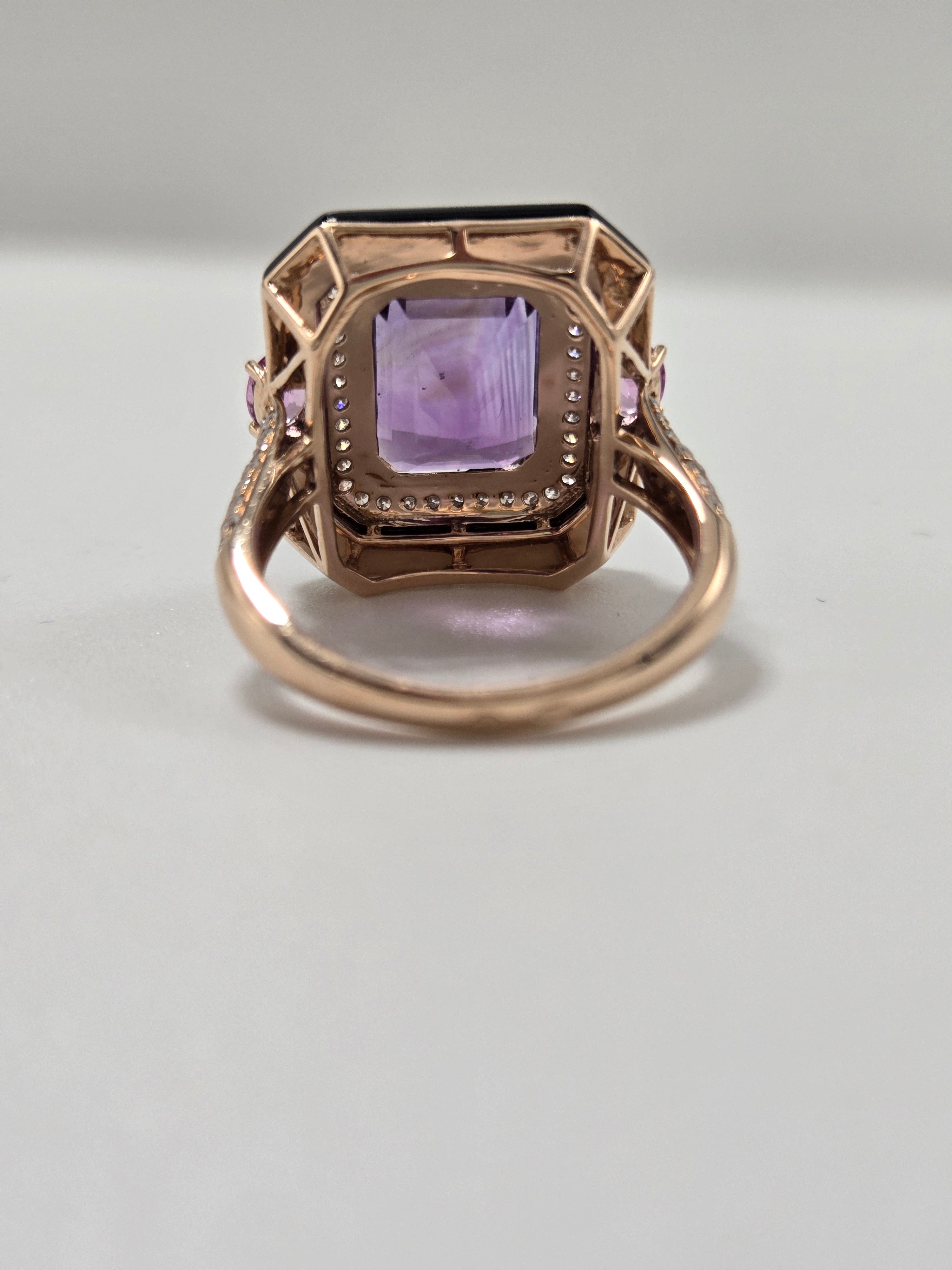 Bague en or rose 18k, améthyste 4,5 ct, onyx, saphirs roses et diamants