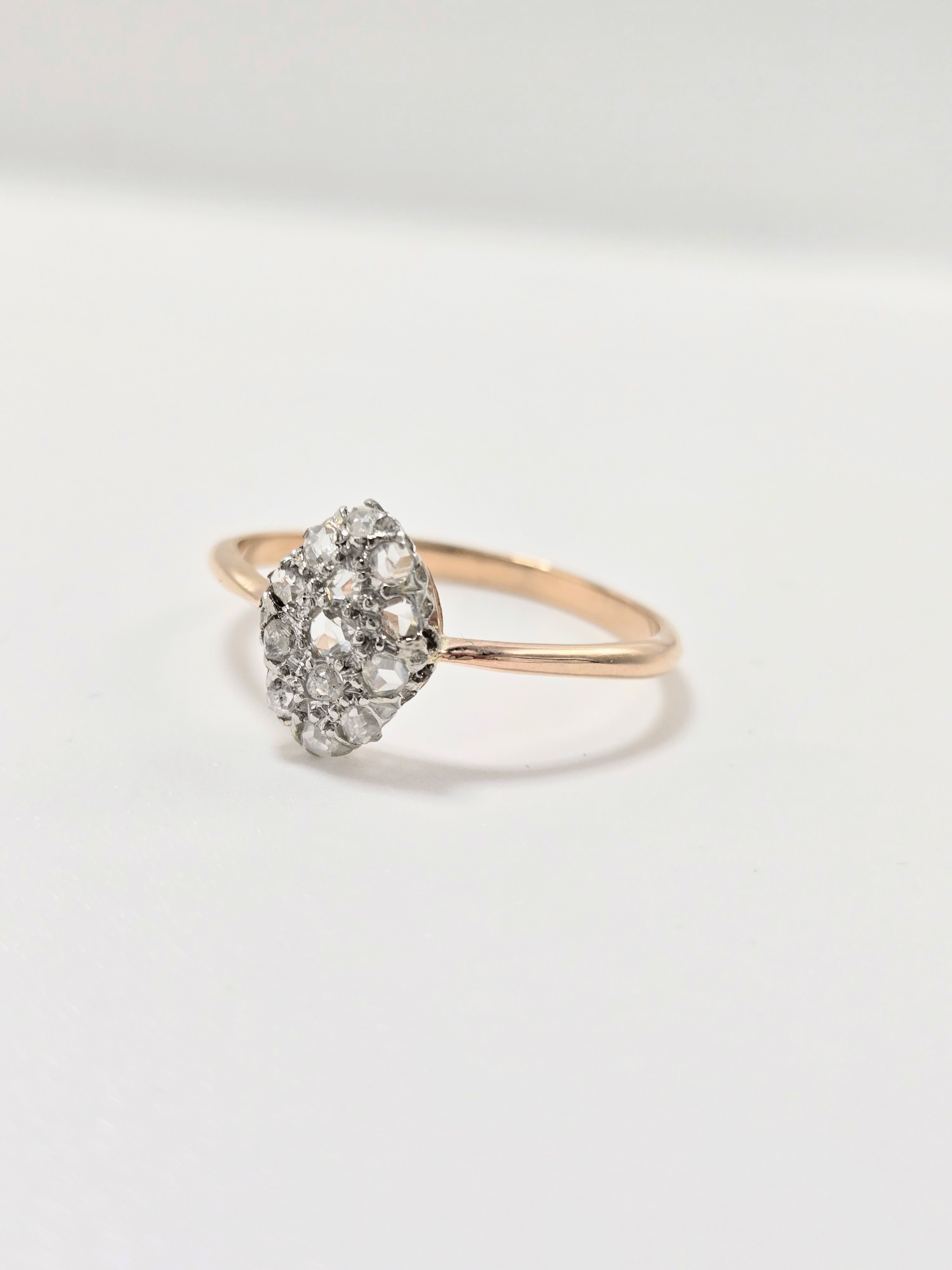 Bague ancienne ovale en or rose 18k sertie de diamants taille rose