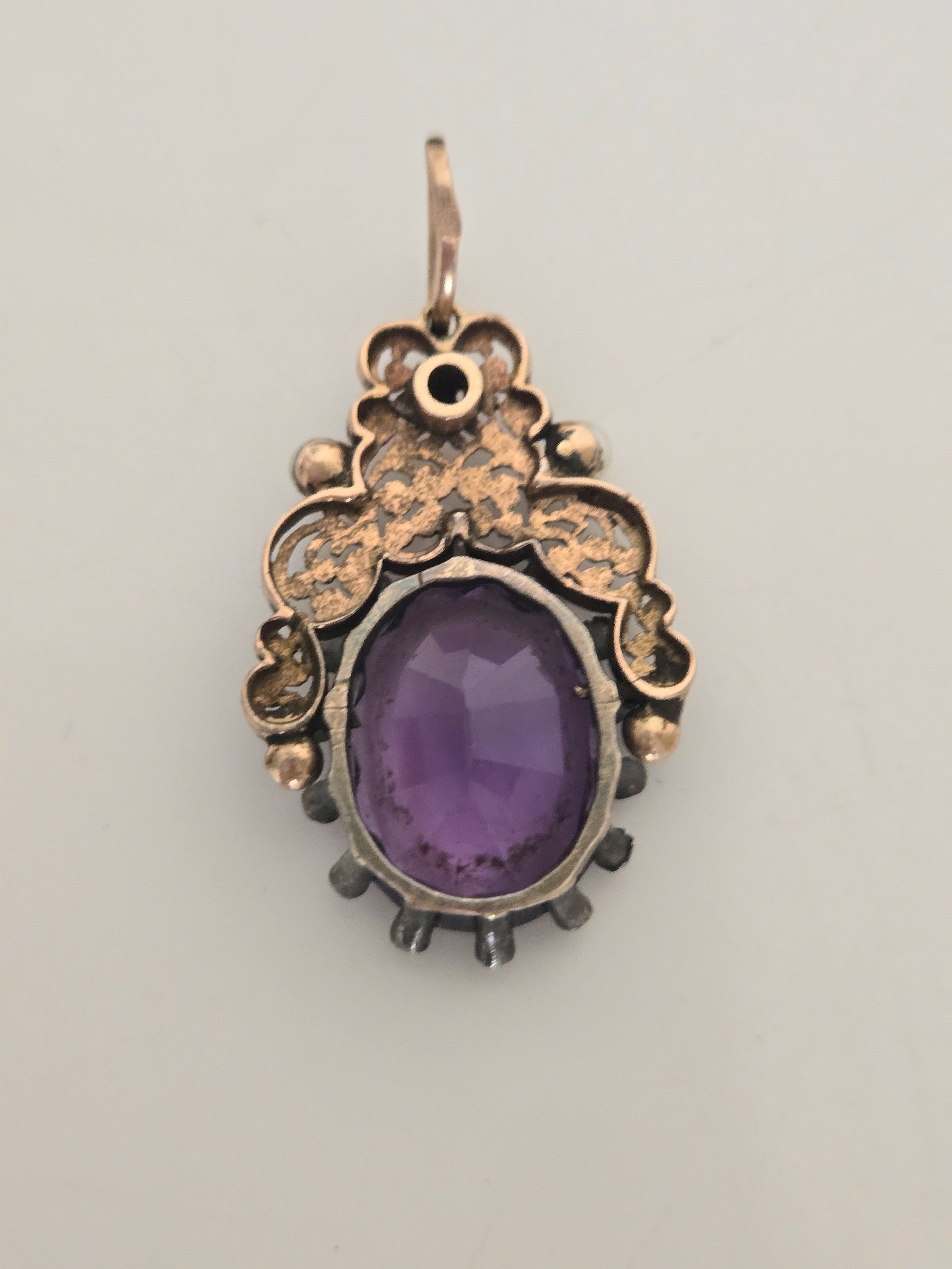Pendentif ancien en or jaune améthyste et perles – bijou XIXe siècle