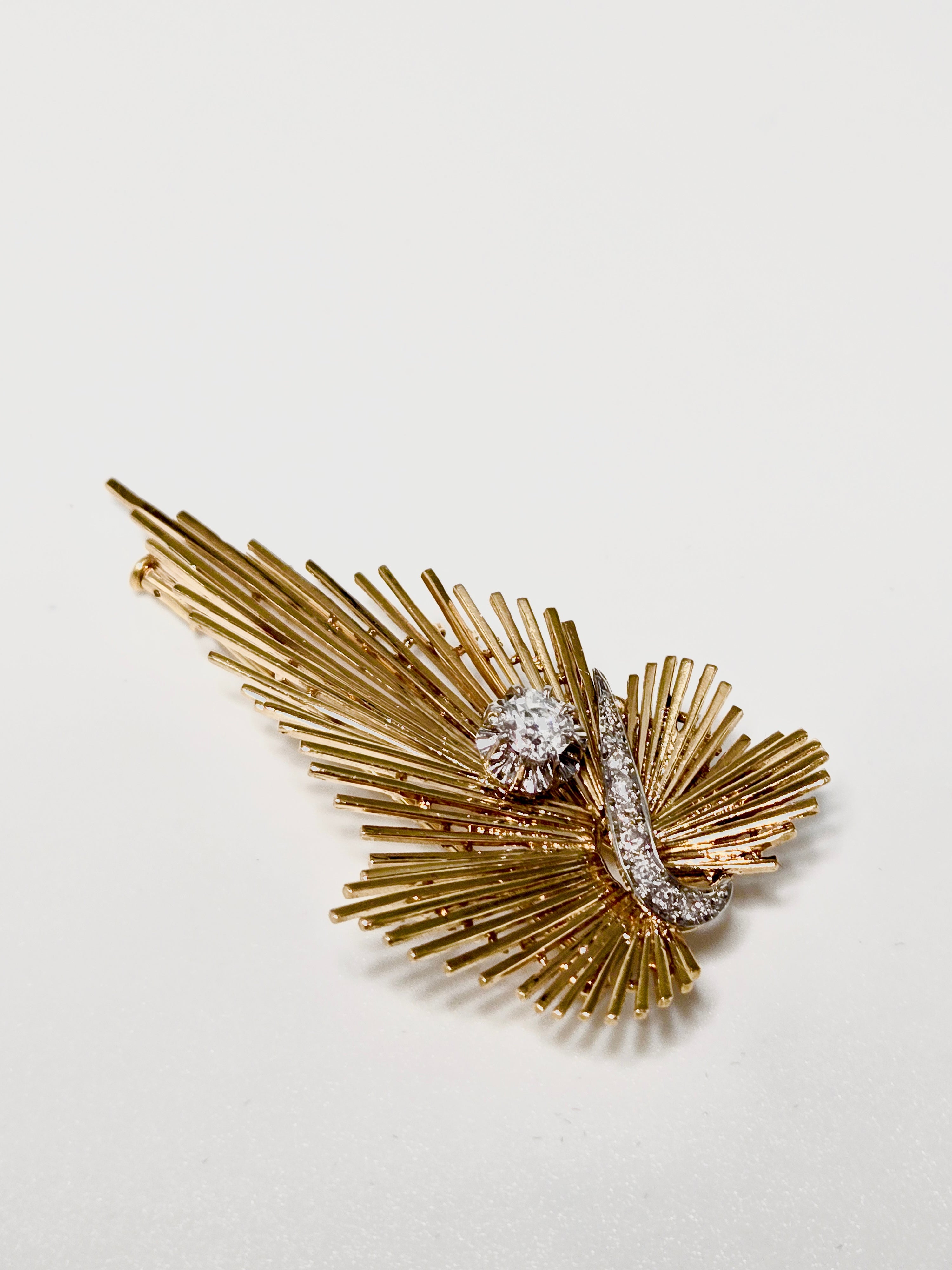Broche or jaune années 50 – étoile filante diamants anciens