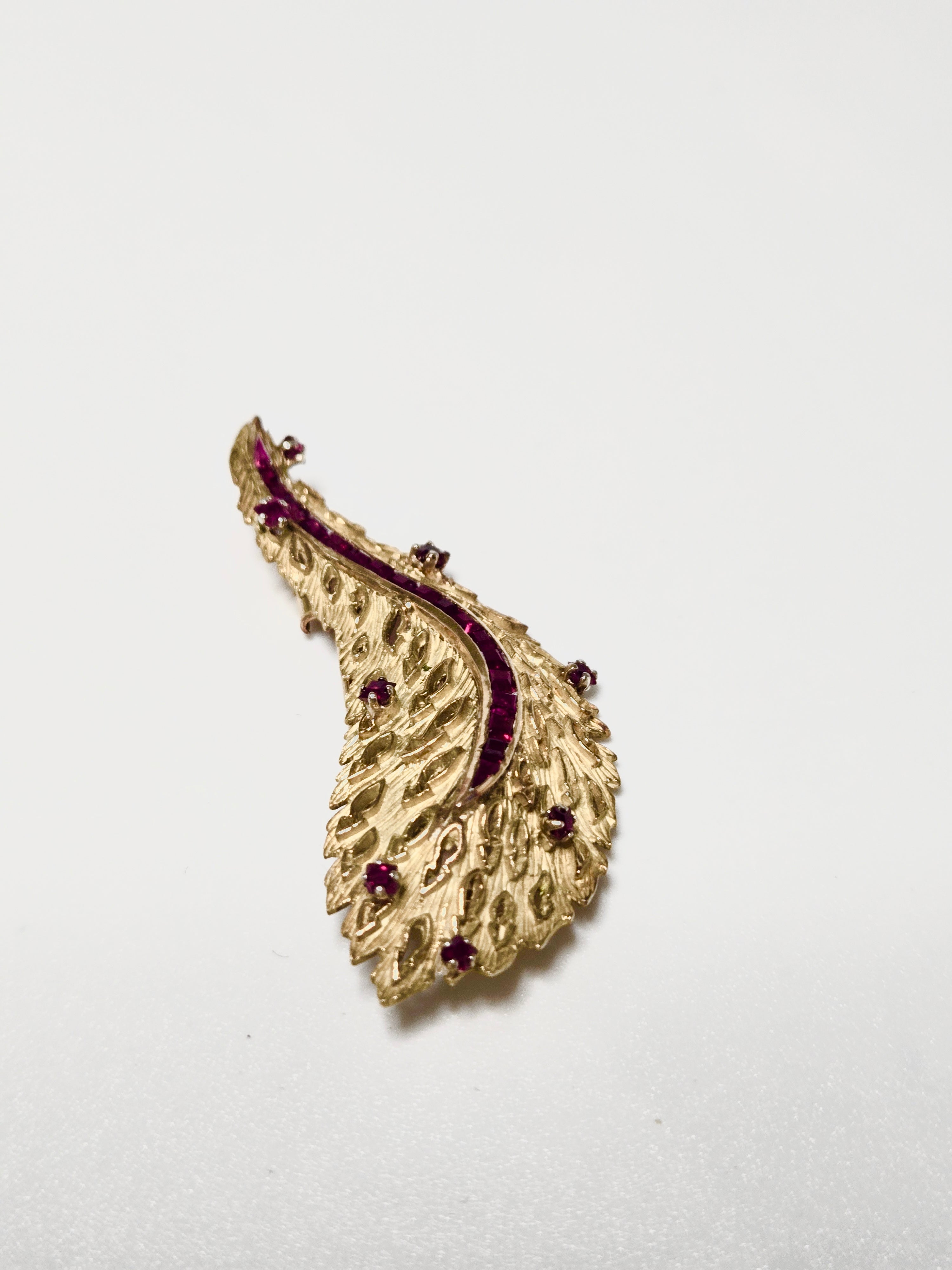 Broche plume or jaune années 60