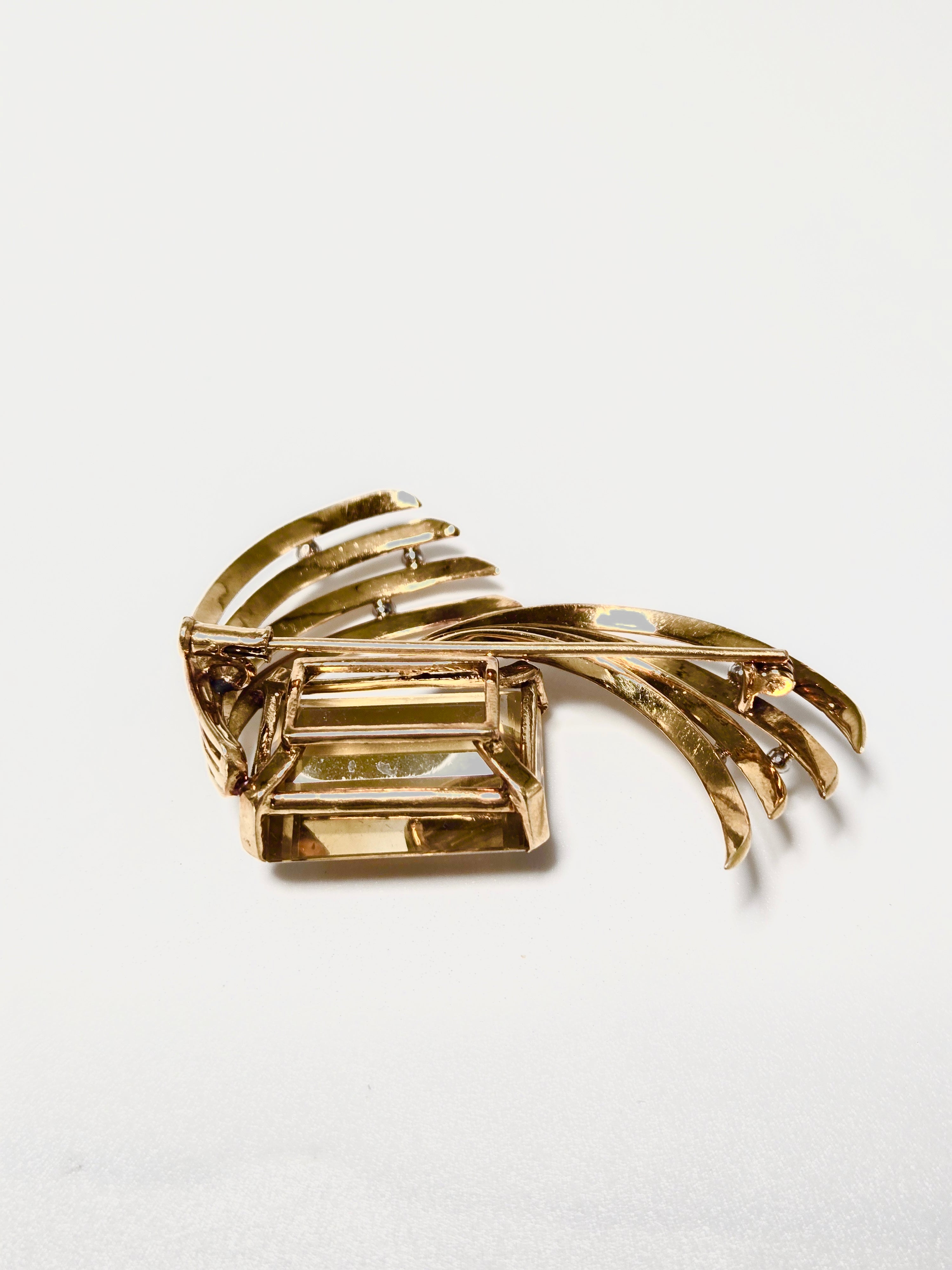 Broche vintage en or jaune 750 millièmes et quartz fumé – 1950